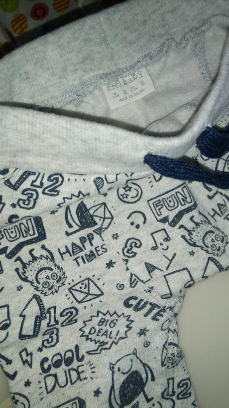 2x tepláčiky, age,68