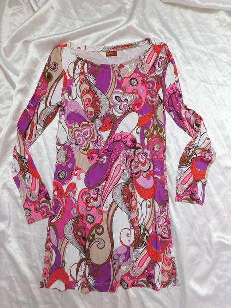 Luxusne upletove šaty, 36