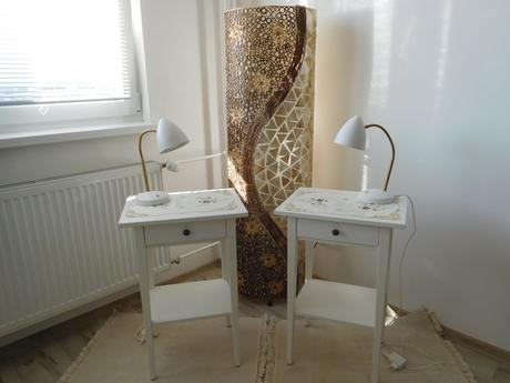 Príručný stolík / nočný -2x, drevený, 