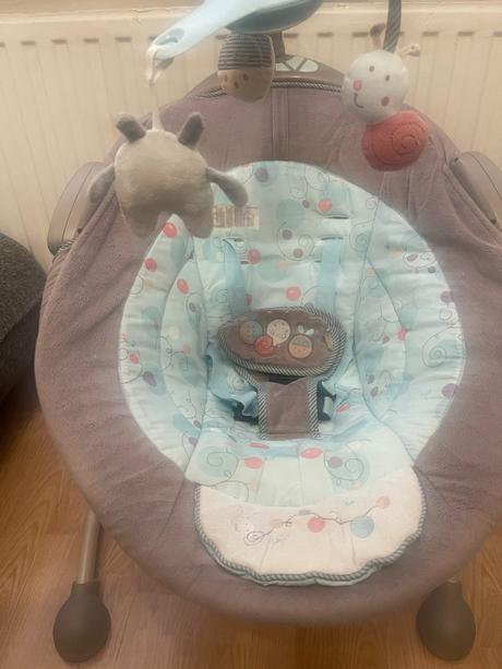 Ingenuity lehátko hojdačka,