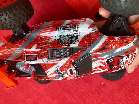 Auto na dialkove ovladanie hot wheels, 