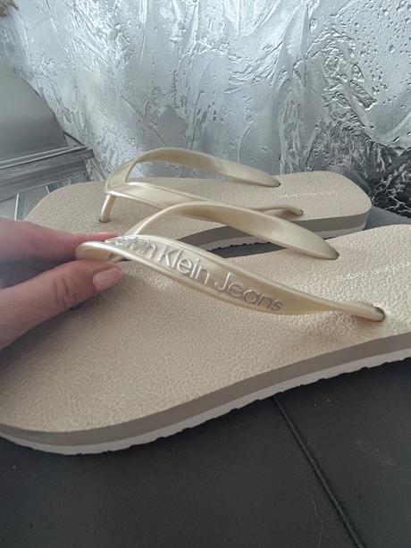 Calvin klein šľapky, 37