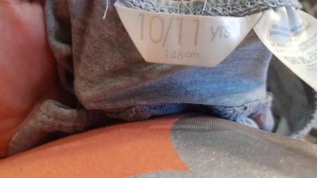 Dievčenská sukňa, 146