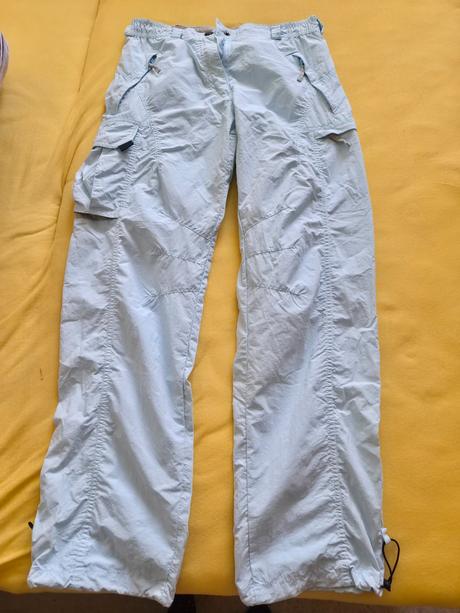 Sustiakove športové nohavice, m