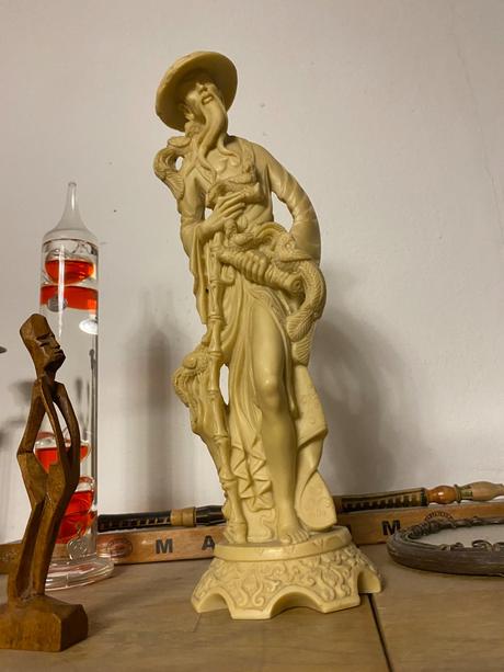 Alabastrová soška, 