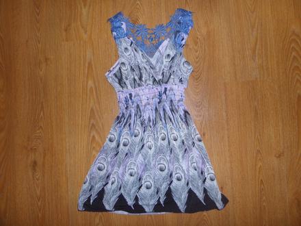 Šaty so vzorom pávích pierok, m