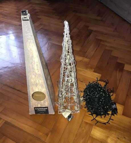 Vianočné dekorácie -  kužeľ a reťaz má 30m, 