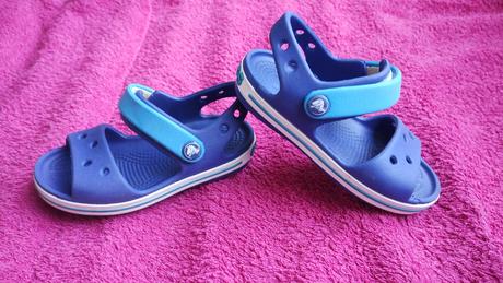 Sandále, crocs,23