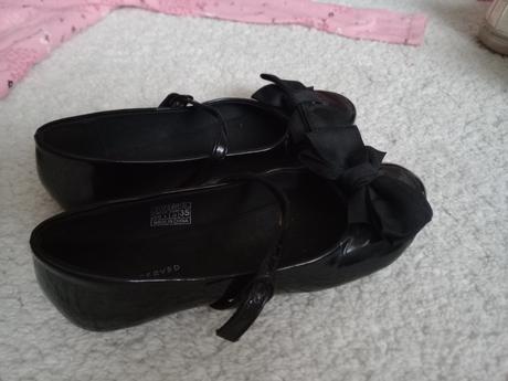 Lakovky, reserved,35