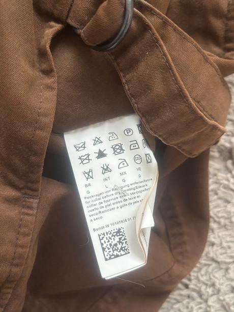 Hugo boss bunda s kozusinou, hugo boss,l