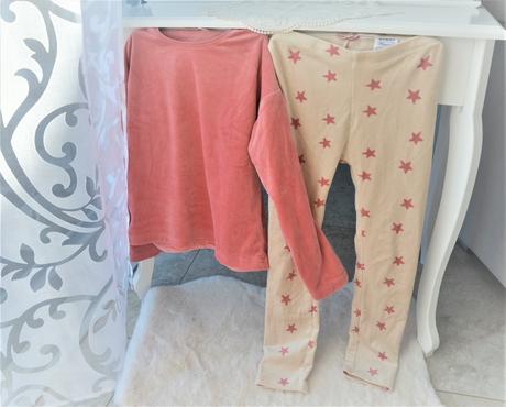 Velúrové pyžamko-134/140, 134