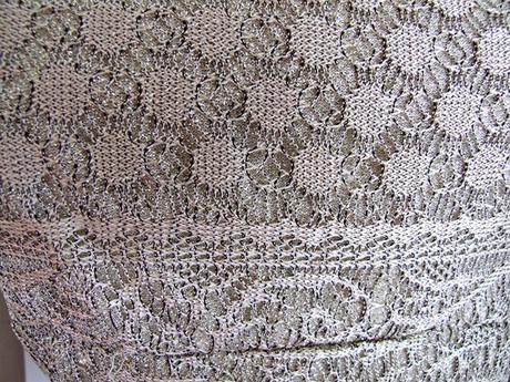 Spoločenské šaty, 42