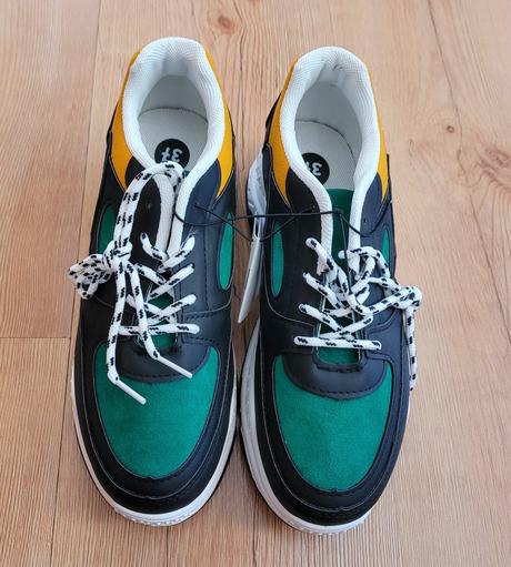 Botasky na platforme, 37