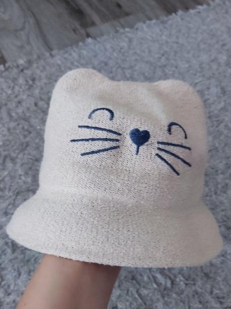 Klobúčik na leto, 98