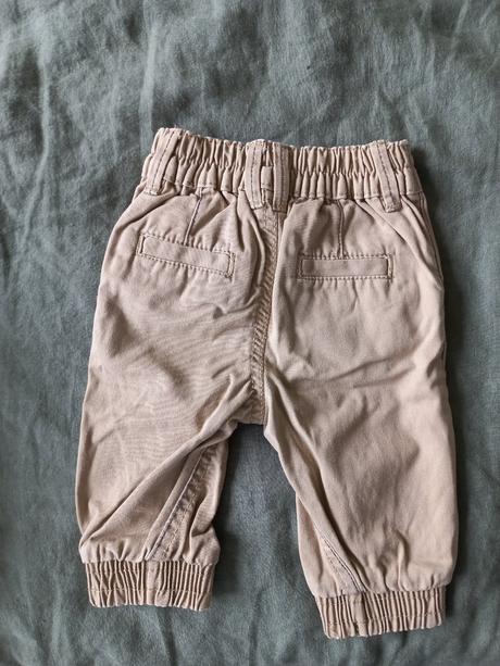 Nohavice, rifle,teplaky 68, primark,68