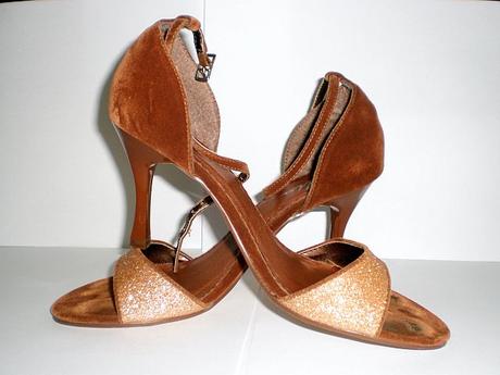 Spoločenské sandále, 36