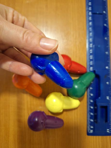 Prve farbicky voskovky, 