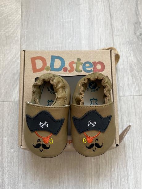 Nove d.dstepky capacky, d.d.step,17