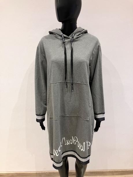 Dámske mikinové šaty s kapucňou a nápisom, xl