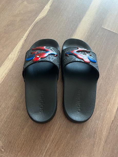 Šlapky adidas marvel, adidas,32