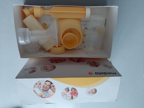 Odsavacka na materske mlieko medela, 
