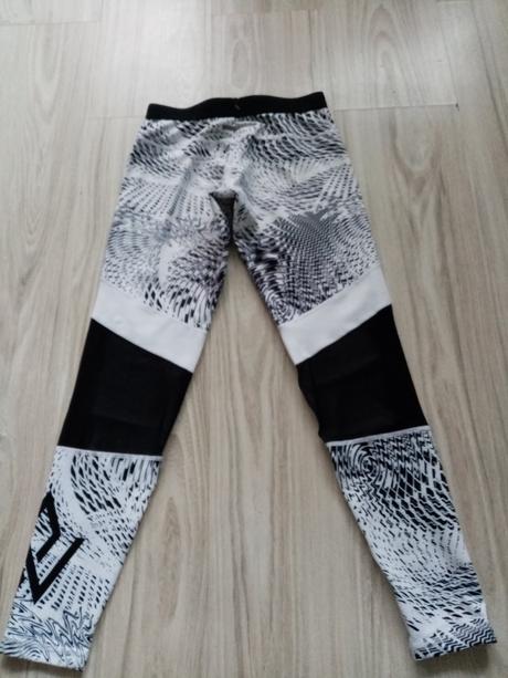 Leginy, xs