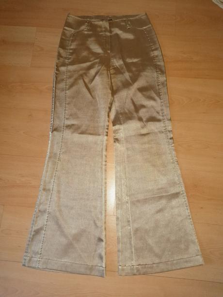 Lesklé nohavice, 40