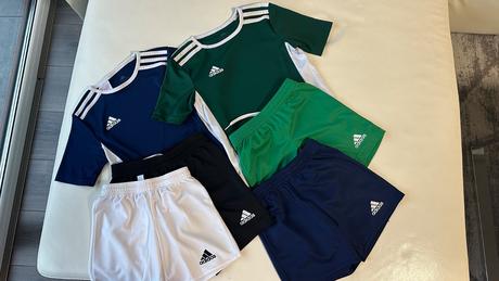 Adidas top stav, 122–134