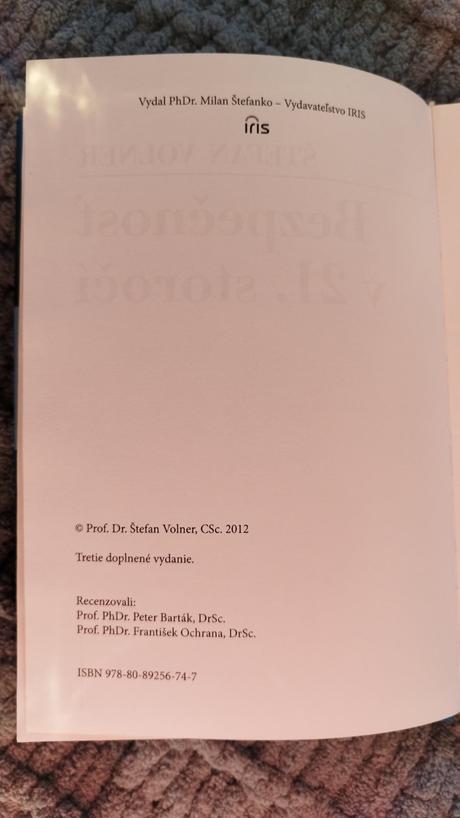 Bezpečnosť v 21. storočí kniha, 