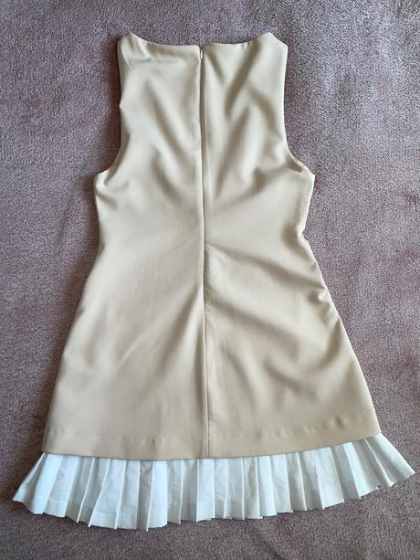 Elegantné volánové šaty, zara,m