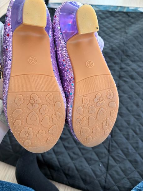 Lodicky ligotave na opatku pre malu princeznu, 32