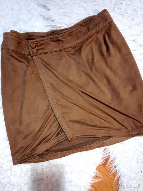 Hnedá semišová sukňa, 40