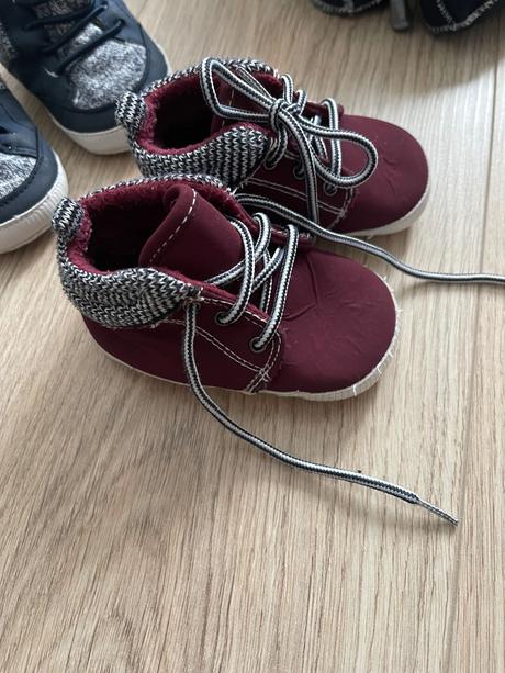 Capacky 6-12m, f&f,17