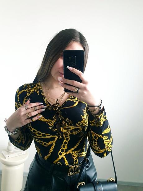 Body so šnurovaním m/l, m