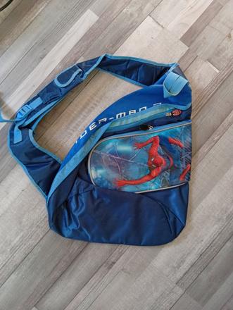 Ruksak cez rameno spiderman,