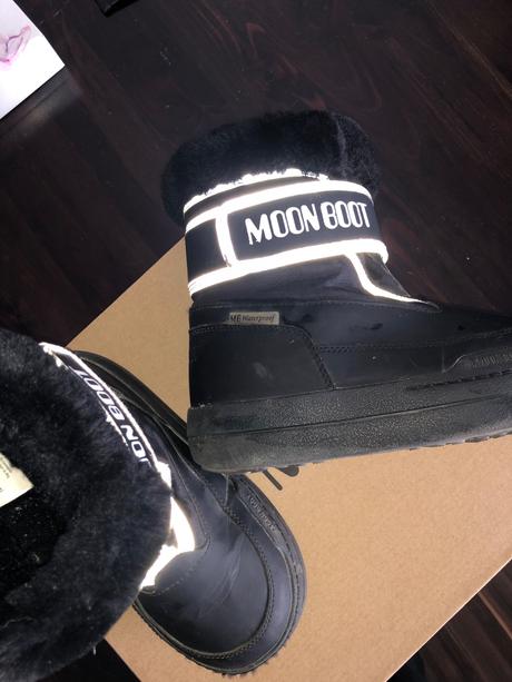 Moon boot, 33