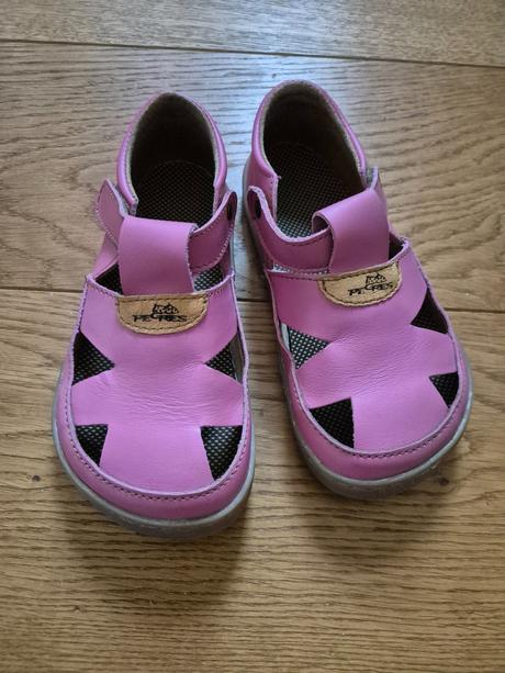 Barefoot sandalky, pegres,29