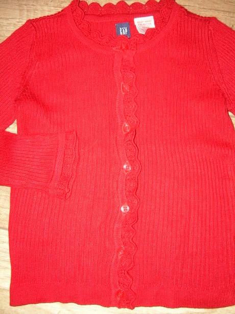 Cerveny svetrik znacka gap (104, 3 roky), gap,104