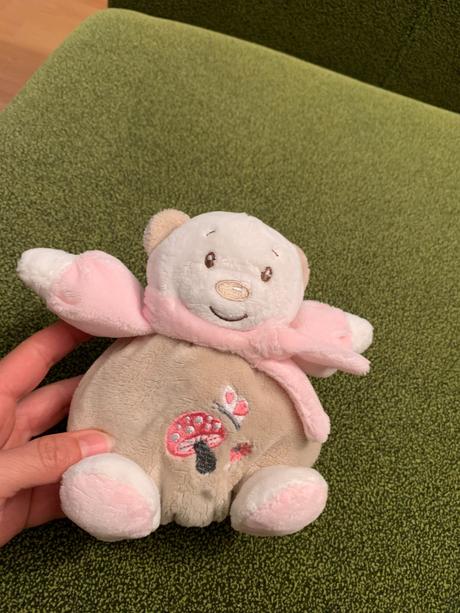 Plyšový macko - hrkálka,