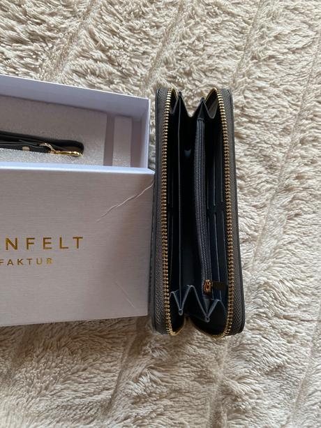 Peňsženka seidenfelt manufaktur,