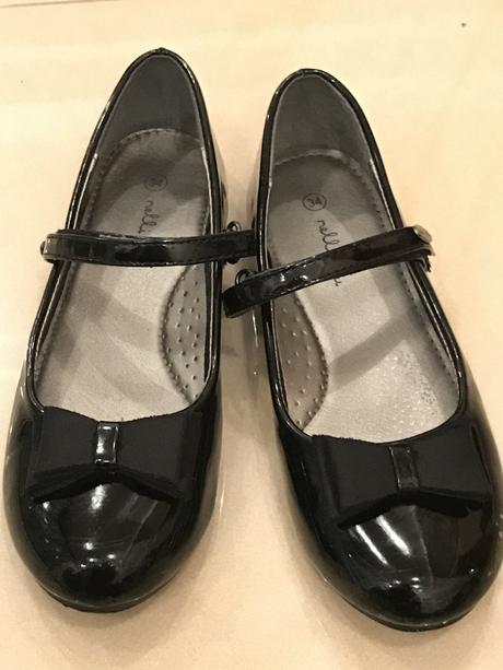 Čierne lakovky, nelli blu,32