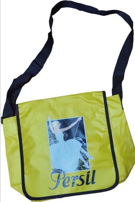 Dámska gumená kabelka, 