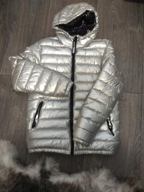 Metalicka vetrovka, reserved,158