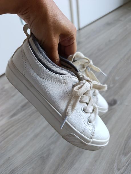 Biele tenisky, reserved,31