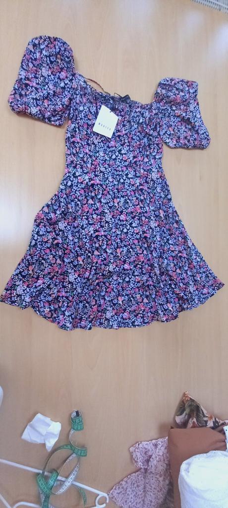 Šaty xs s kvetmi, mohito,158 / xs