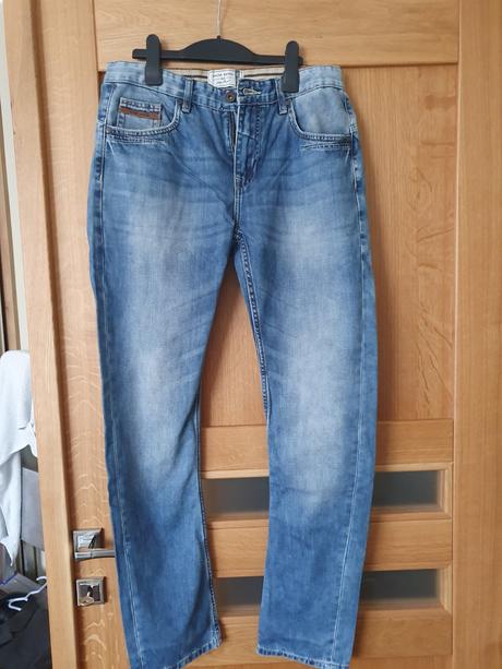 Džínsy volnejší športový strih, 32