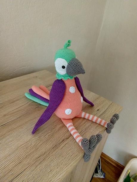 Háčkovany papagaj, 