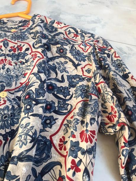 Hodvábna blúzka so stojačikom, m