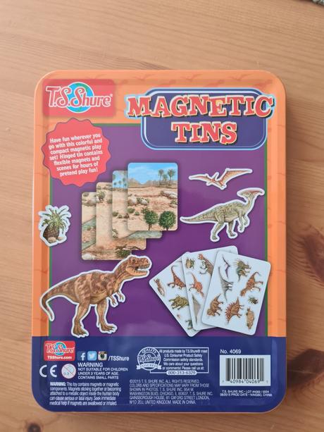 Plechová krabička s magnetkami dinosaurov, 