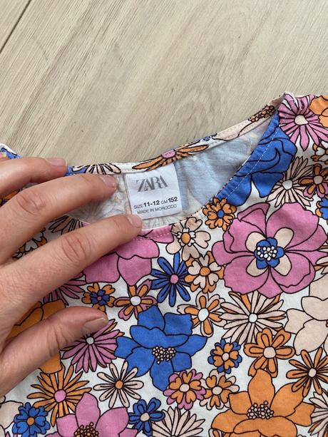 Kvietkove tričko, zara,152